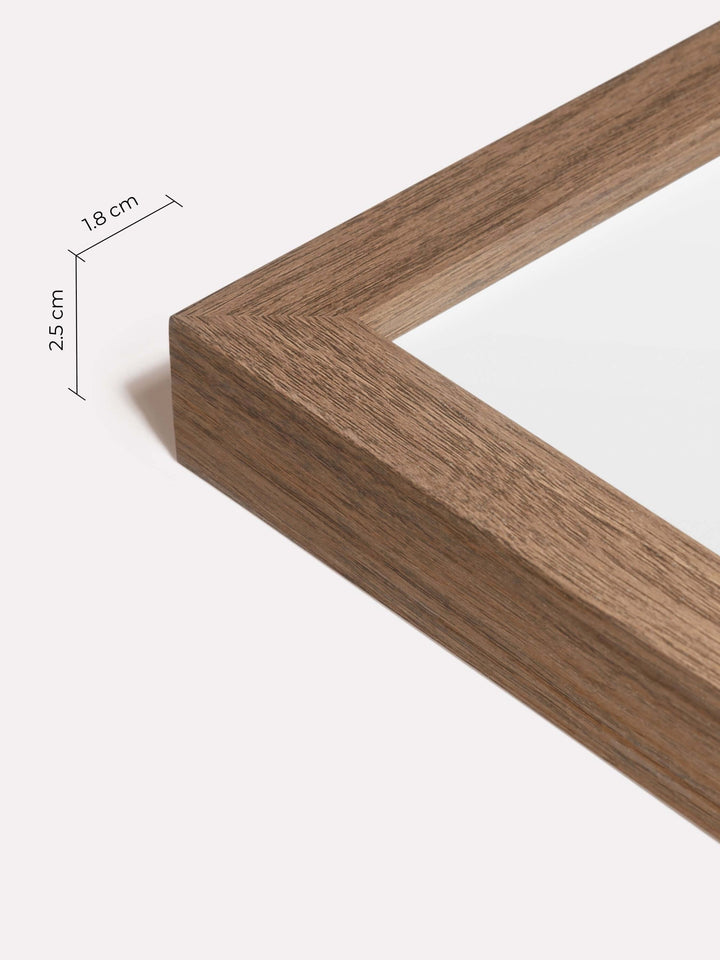 Classic Frame, Walnut, 70x100 cm - Close-up view